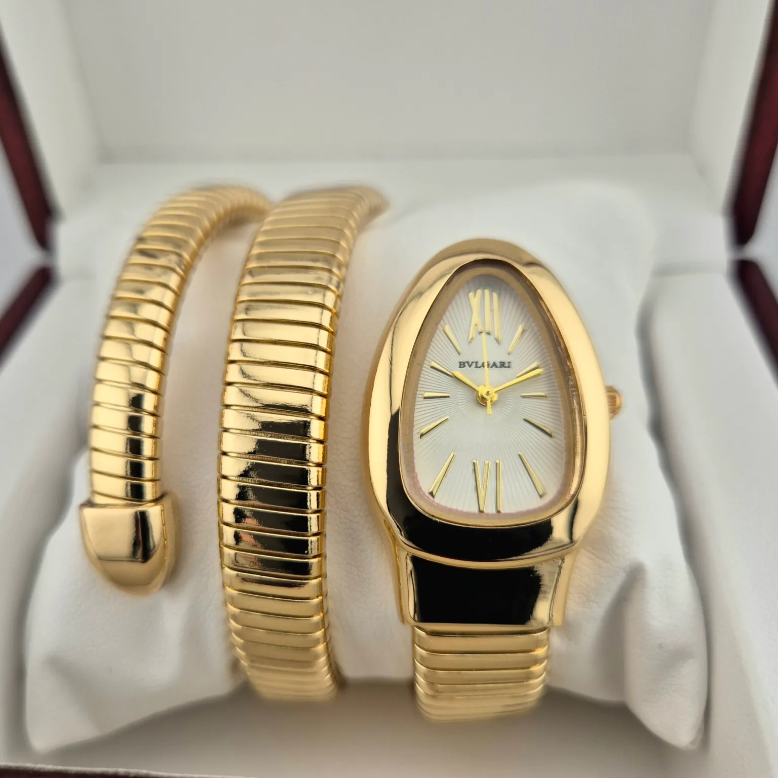 Bvglari Serpenti Gold